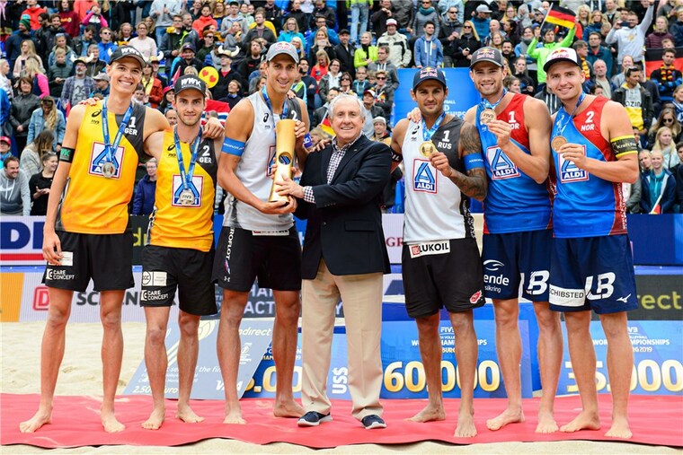 men's championship beach volleyball